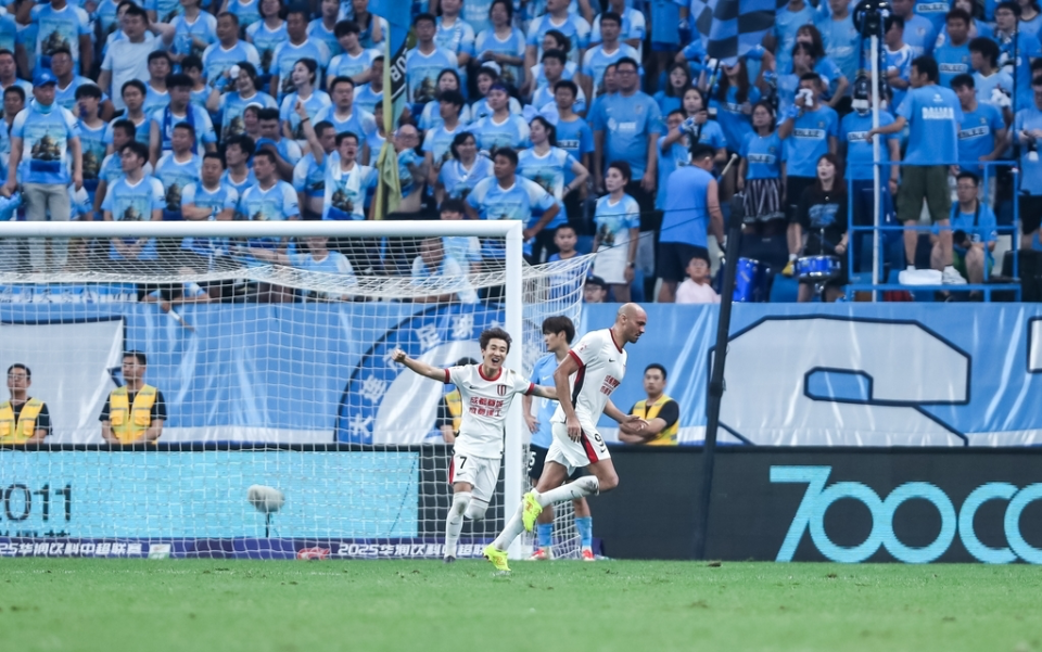 依旧出色, 轮一场焦点 依旧出色, 轮一场焦点