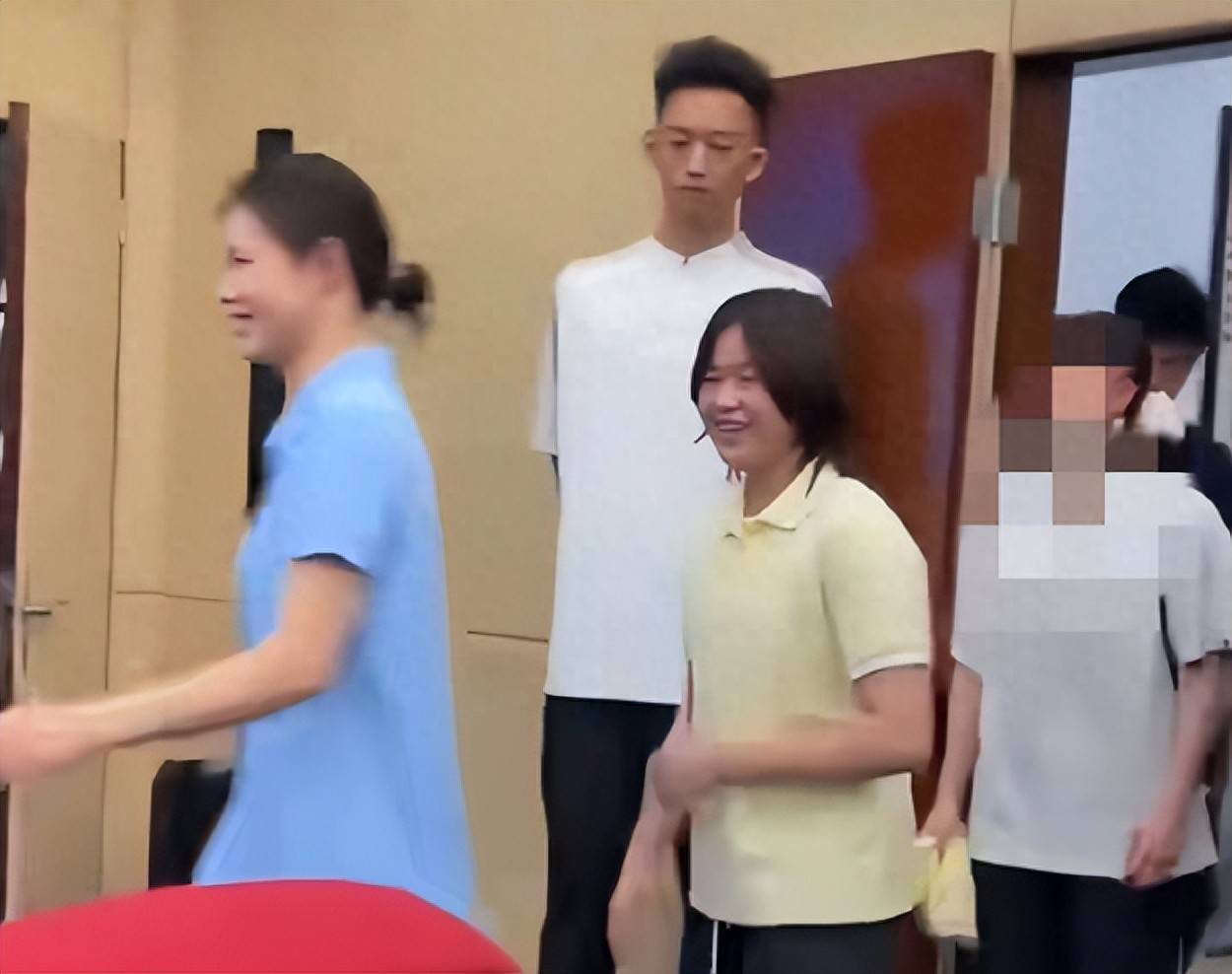 尽全力, 到校园逐梦