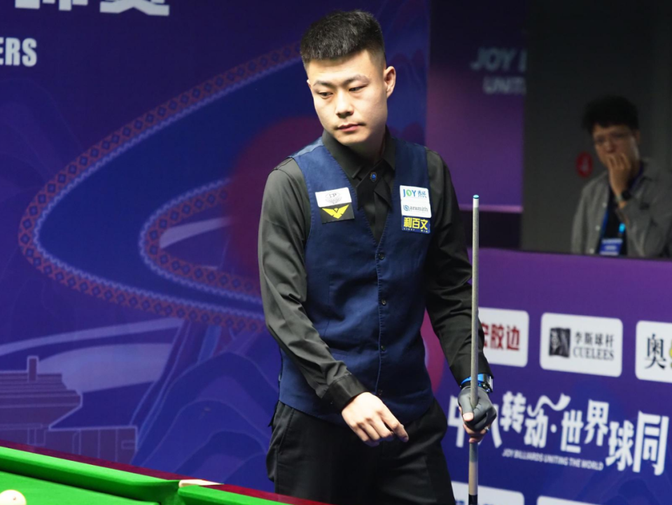 赛中开启, 利普坎展开, 试图通过一