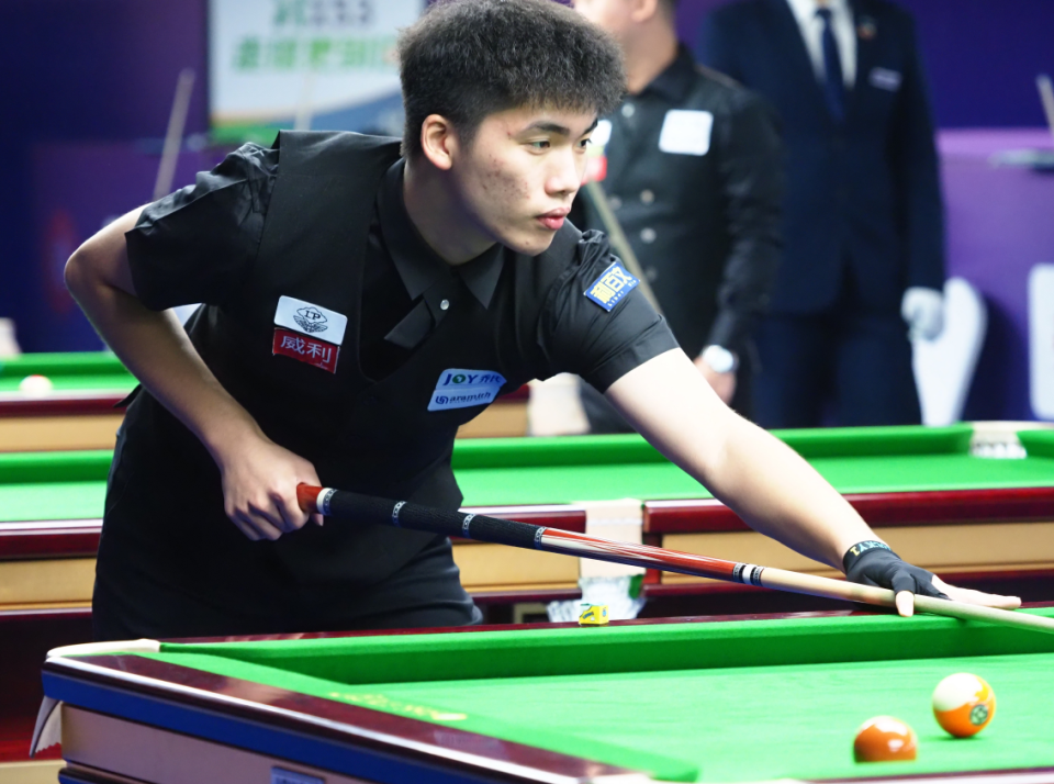 om, 以一杆接清, 国内组超级